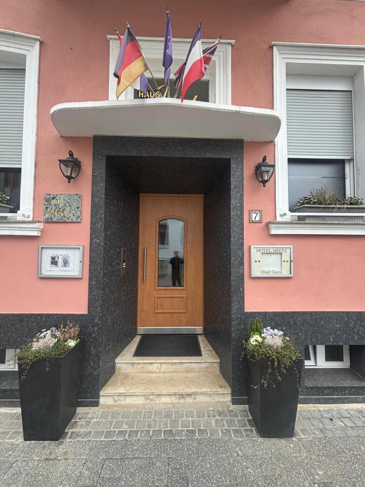 Gaestehaus Mietz Bad Neuenahr-Ahrweiler Exterior foto